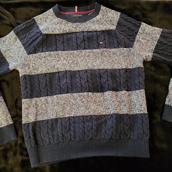 Tommy Hilfiger Sweater - Picture 1 of 3
